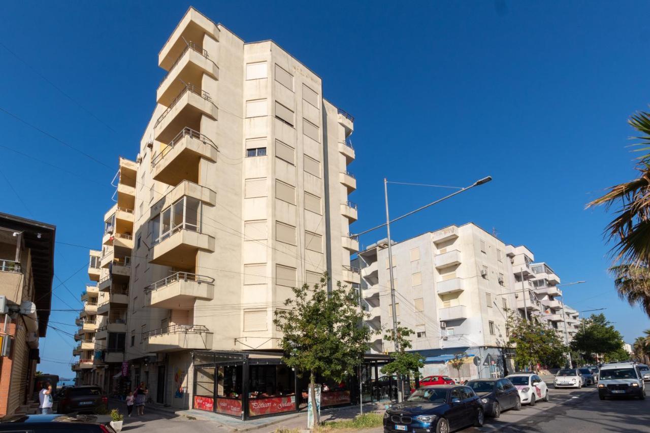 Comfortable Apartment Next To The Beach Dıraç Dış mekan fotoğraf